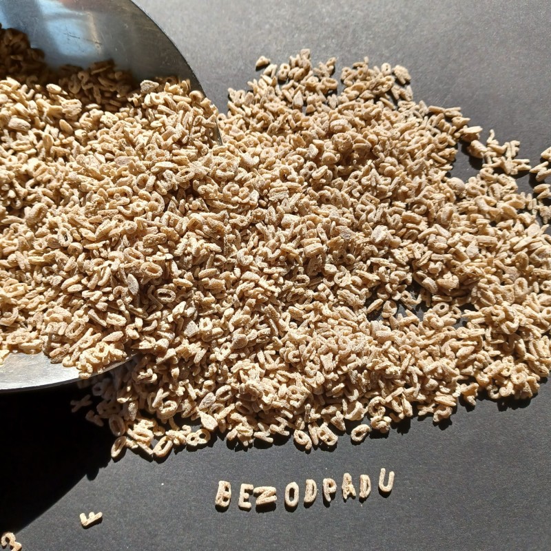 Pšeničná celozrnná abeceda