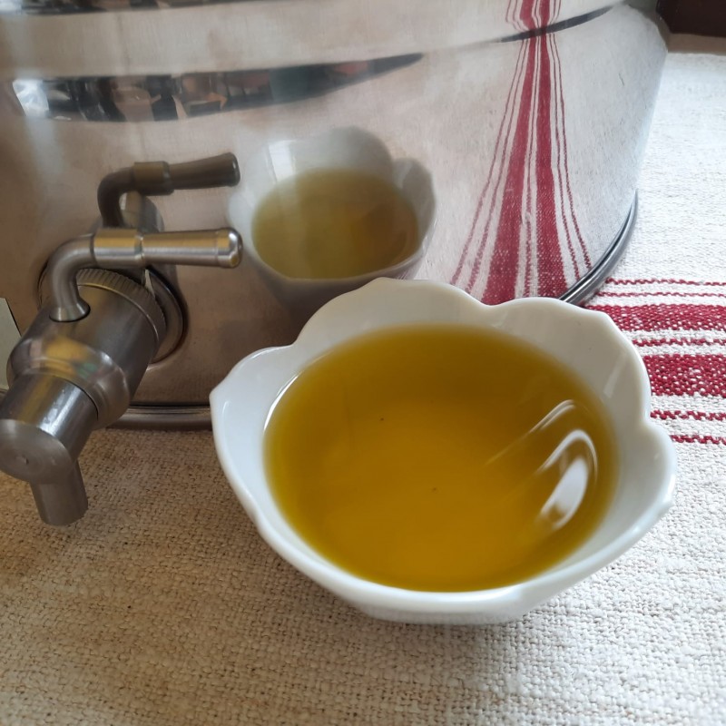 Olivový olej extra panenský z Kréty čapovaný